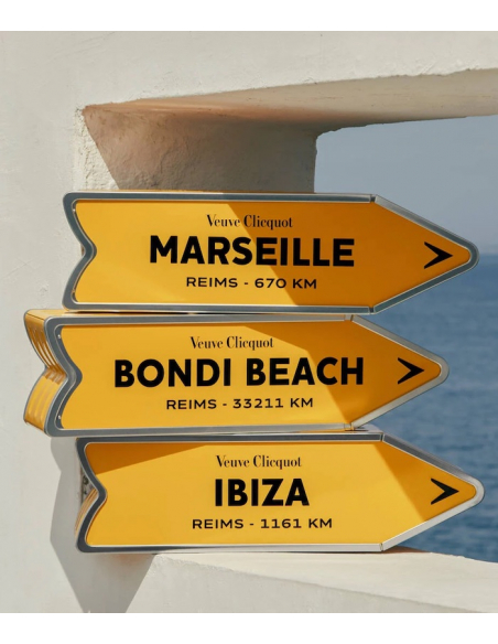 Veuve Clicquot Personalised "ARROW" Metal Giftbox Yellow Label Brut - 75 cl