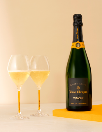 Veuve Clicquot Set aus 2 Gläsern Clicquot + 1 Flasche Extra Old 4 - 1 x 75 cl
