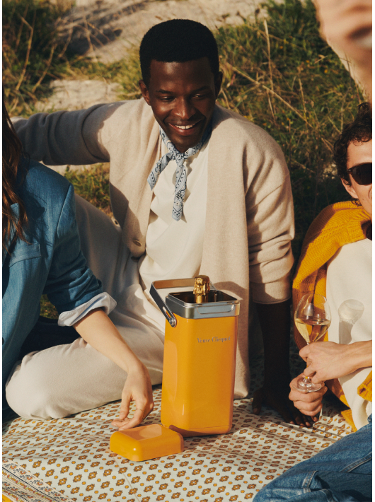 Veuve Clicquot DUO SET METAL COOLER GIFTBOX ROSÉ & BRUT - 2 X 75 CL