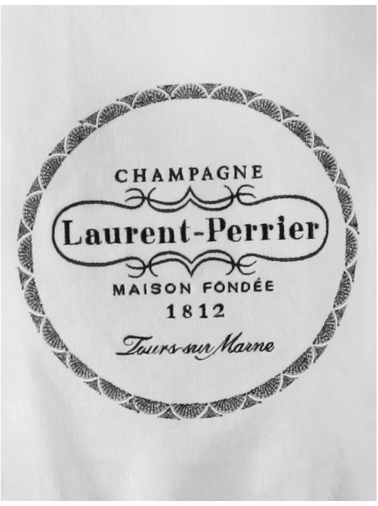 Laurent-Perrier Caviste Schürze Weiß mit gesticktem Laurent-Perrier Logo