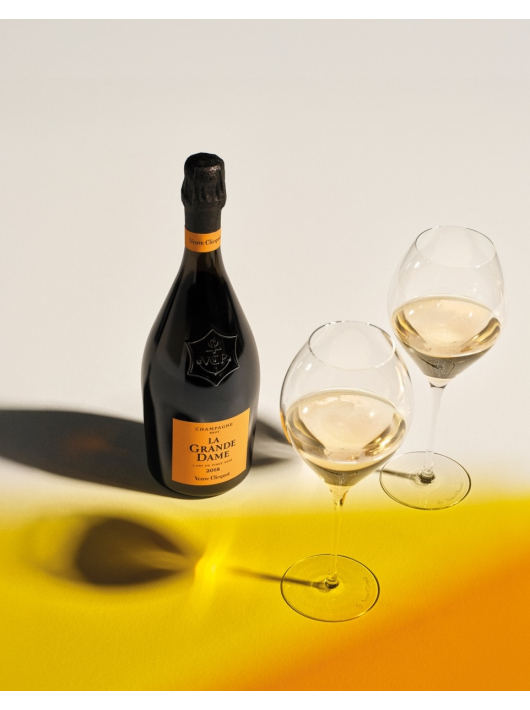 Veuve Clicquot Set 2 Gläser & La Grande Dame Brut Vintage 2018 - 75 cl