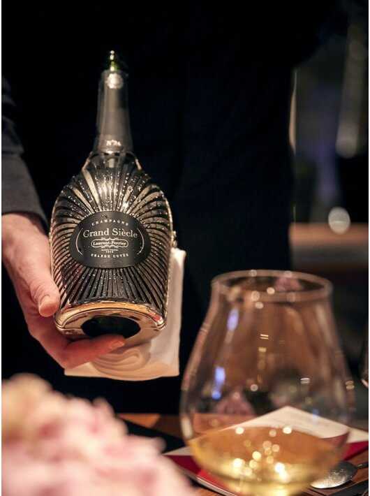 Laurent-Perrier Grand Siècle Brut N°24 "Robe Soleil" Limited Edition - 75 cl