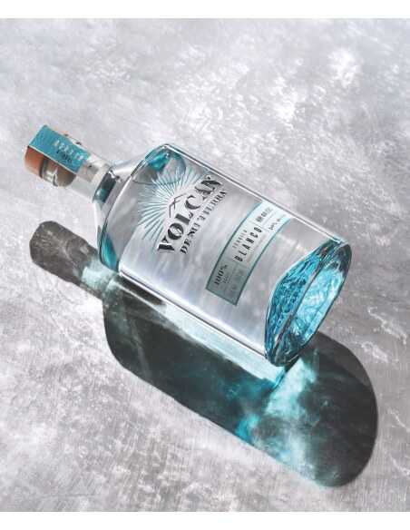 TEQUILA VOLCAN BLANCO - 40% - 70 CL