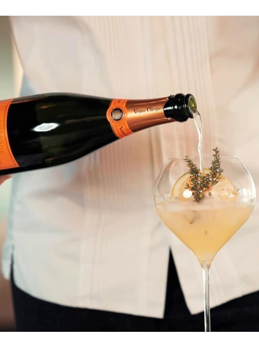 Veuve Clicquot Package "Clicquot'Cino" Cocktail By Edgard Bovier